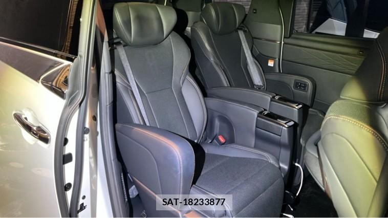 Toyota ALPHARD 2025-05 8281474-6