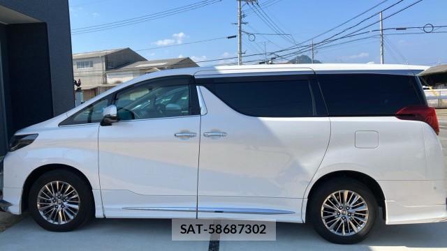 Toyota ALPHARD 2021-07 8281524-10