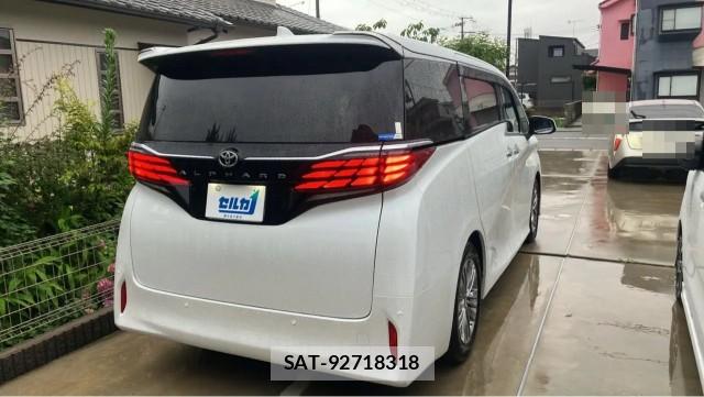 Toyota ALPHARD 2024-12 8281578-12