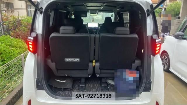 Toyota ALPHARD 2024-12 8281578-17