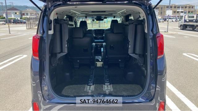 Toyota ALPHARD 2021-08 8281595-17