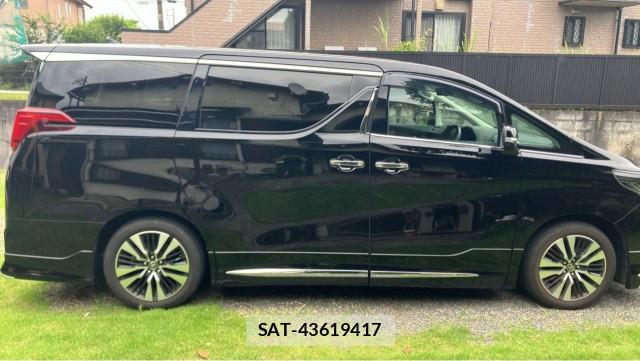 Toyota ALPHARD 2022-12 8281602-10