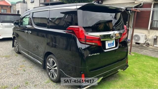 Toyota ALPHARD 2022-12 8281602-12