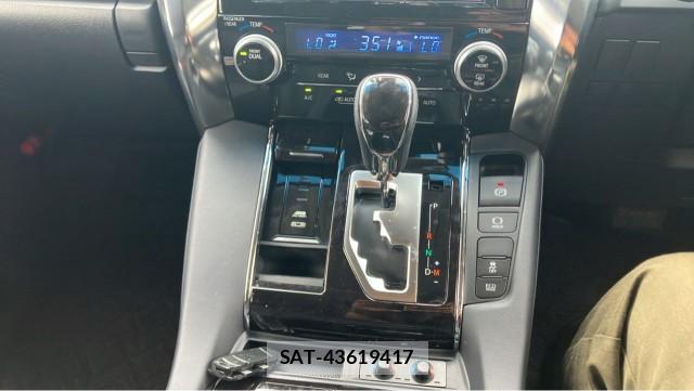 Toyota ALPHARD 2022-12 8281602-14