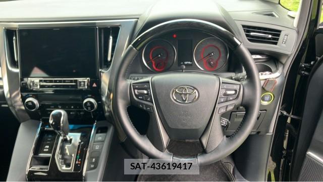 Toyota ALPHARD 2022-12 8281602-16