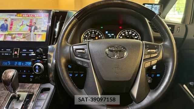 Toyota ALPHARD 2021-03 8281628-16