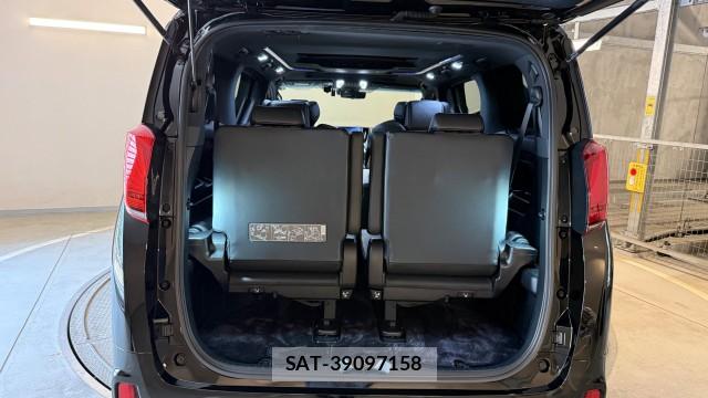 Toyota ALPHARD 2021-03 8281628-17