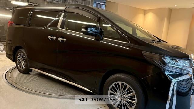 Toyota ALPHARD 2021-03 8281628-3