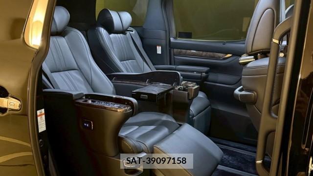 Toyota ALPHARD 2021-03 8281628-6