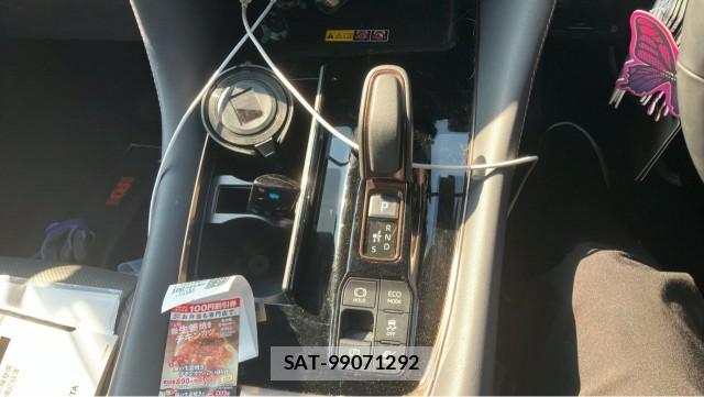 Toyota ALPHARD 2023-10 8281672-14