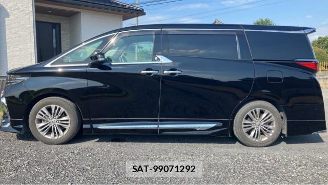 Toyota ALPHARD 2023-10 8281672-3