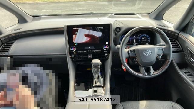 Toyota ALPHARD 2024-07 8281679-2