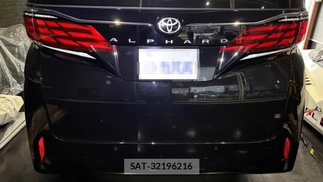 Toyota ALPHARD 2024-11 8281689-1