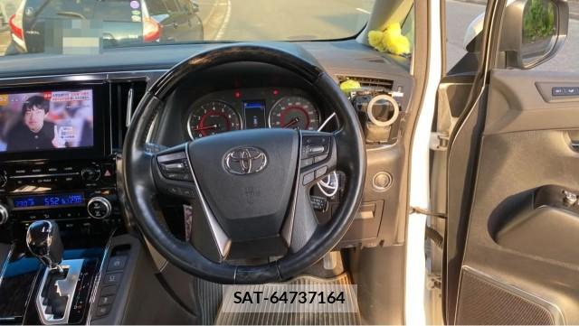 Toyota ALPHARD 2021-08 8281822-16