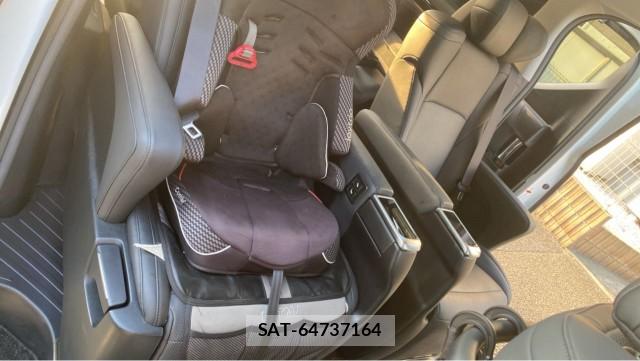 Toyota ALPHARD 2021-08 8281822-6