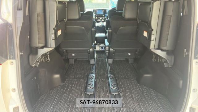 Toyota ALPHARD 2020-11 8281843-17