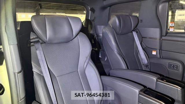 Toyota ALPHARD 2024-12 8281862-6