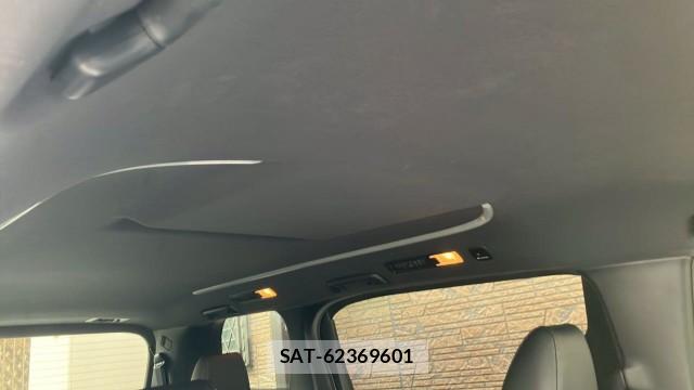 Toyota ALPHARD 2017-12 8281919-15