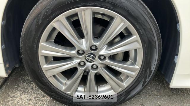 Toyota ALPHARD 2017-12 8281919-8