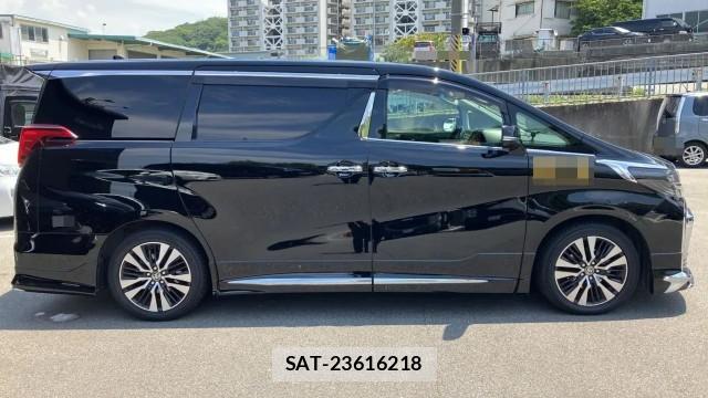Toyota ALPHARD 2019-10 8282038-10