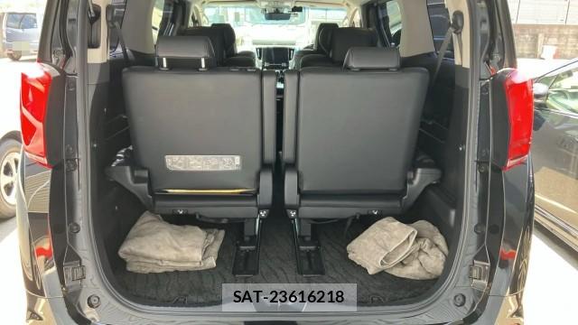 Toyota ALPHARD 2019-10 8282038-17