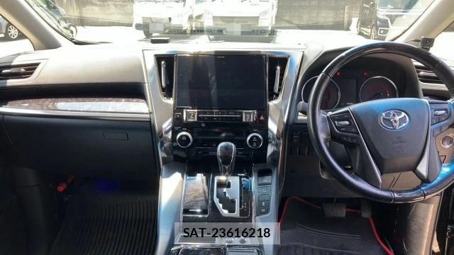 Toyota ALPHARD 2019-10 8282038-2