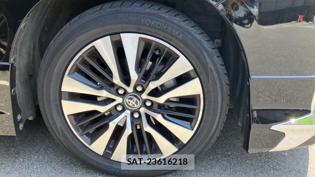Toyota ALPHARD 2019-10 8282038-8