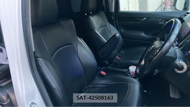 Toyota ALPHARD 2020-02 8282074-5