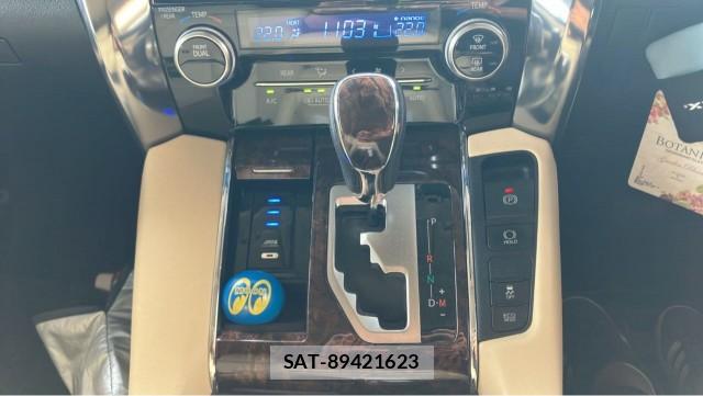 Toyota ALPHARD 2018-03 8282076-14