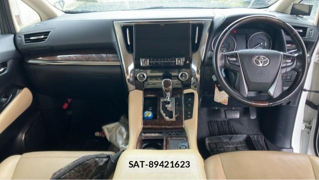 Toyota ALPHARD 2018-03 8282076-2