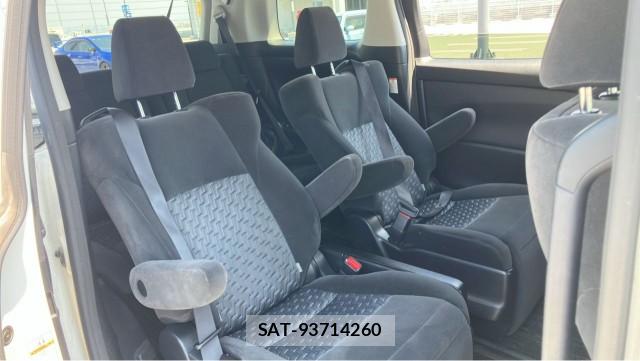 Toyota ALPHARD 2016-06 8282087-6