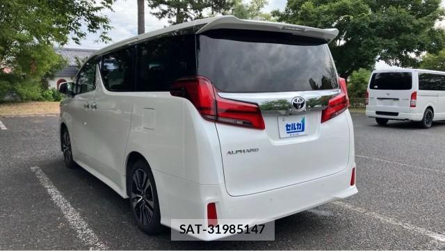 Toyota ALPHARD 2021-10 8282116-13