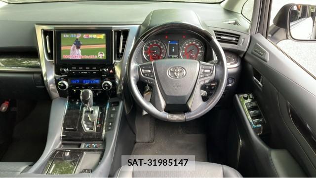 Toyota ALPHARD 2021-10 8282116-16