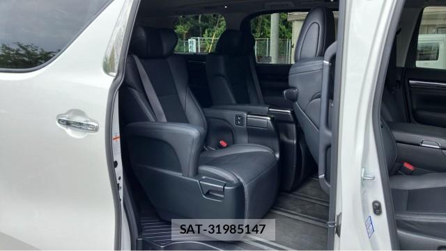 Toyota ALPHARD 2021-10 8282116-6