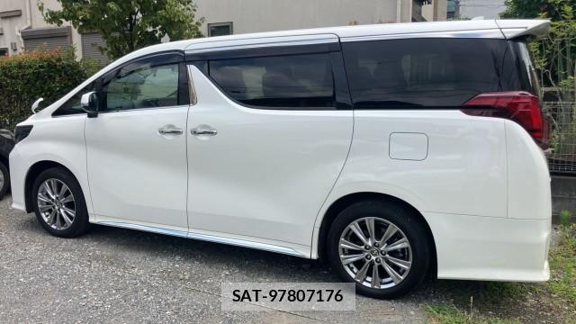 Toyota ALPHARD 2022-12 8282135-10