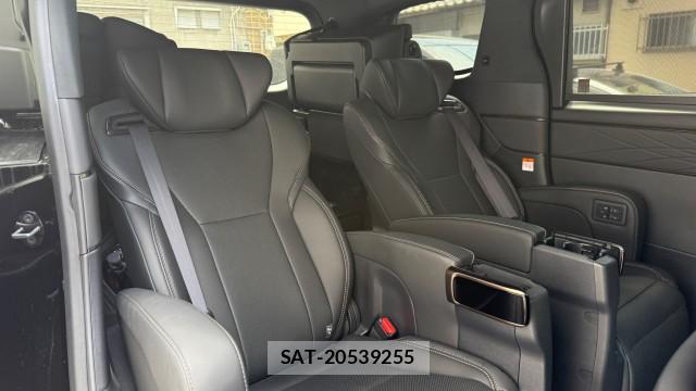 Toyota ALPHARD 2025-07 8282220-6