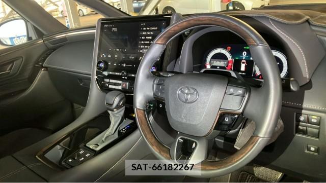 Toyota ALPHARD 2023-07 8282326-2