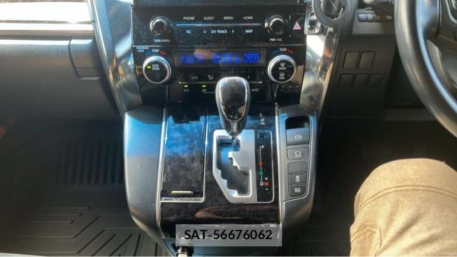 Toyota ALPHARD 2020-10 8282345-14