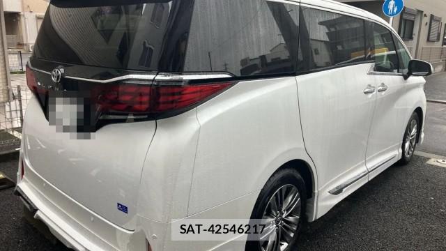 Toyota ALPHARD 2025-06 8282359-12