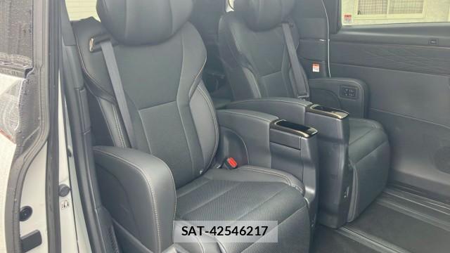 Toyota ALPHARD 2025-06 8282359-6