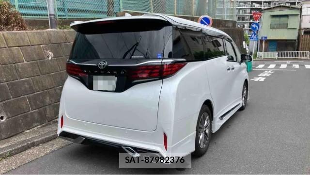 Toyota ALPHARD 2024-10 8282395-12