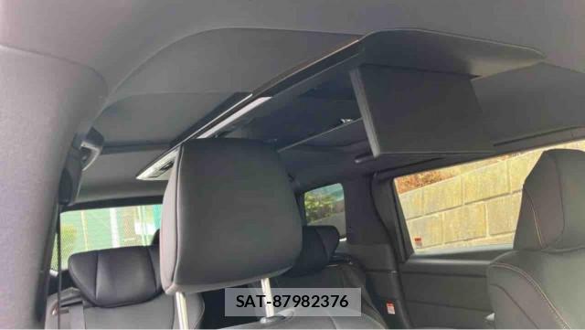 Toyota ALPHARD 2024-10 8282395-15