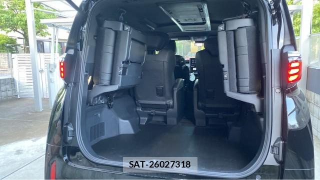 Toyota ALPHARD 2026-02 8282405-17