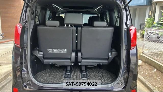 Toyota ALPHARD 2021-08 8282429-17