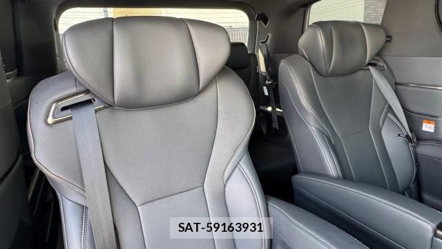 Toyota ALPHARD 2023-10 8282452-6