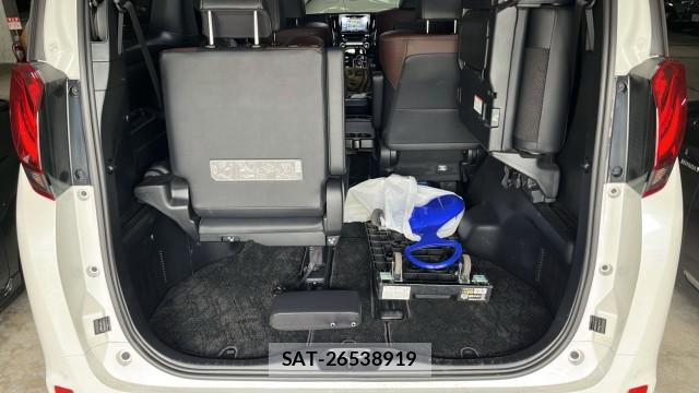 Toyota ALPHARD 2017-02 8282493-17