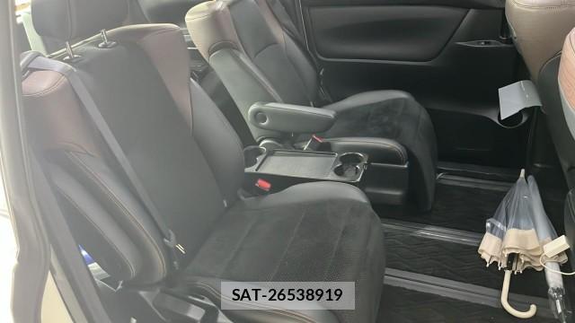 Toyota ALPHARD 2017-02 8282493-6