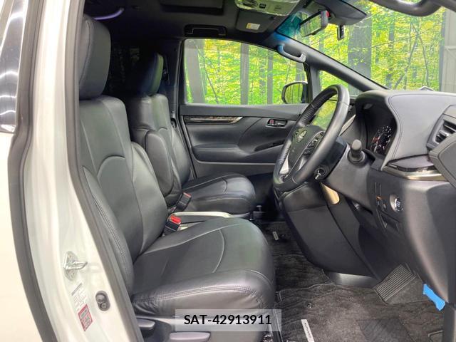 Toyota ALPHARD 2022-09 8282668-7