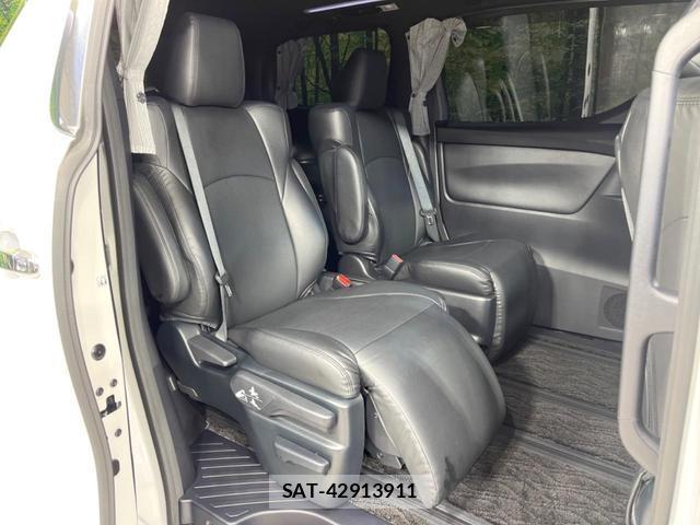Toyota ALPHARD 2022-09 8282668-8