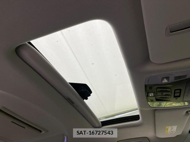 Toyota ALPHARD 2019-08 8282848-2